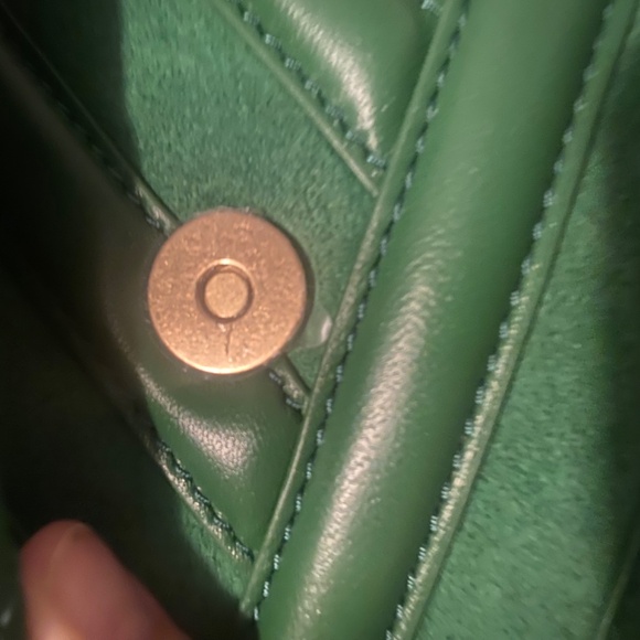 ory Burch Women's Kira Chevron Bombe Convertible Leather Shoulder Bag - Picture 3 of 6